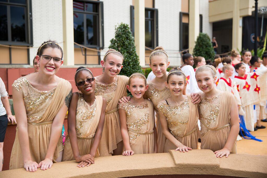 dancers at citizen circle in Ocala Florida